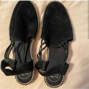 Toni Pons Wedges